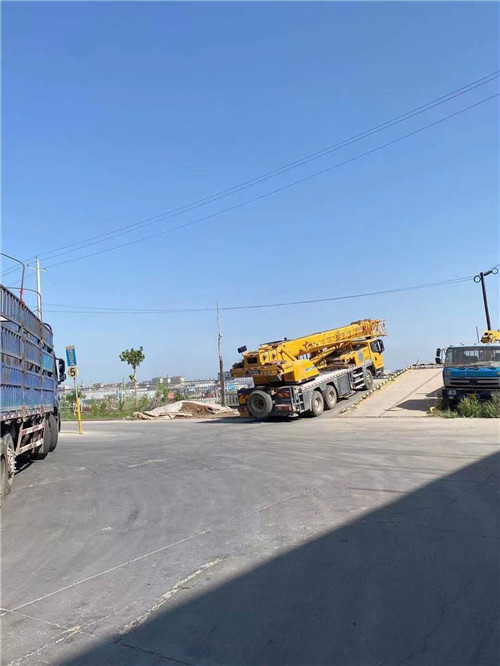 陆河县25吨吊车的租赁价格大概是多少？