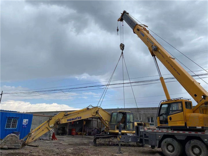 陆河县25吨吊车的工作半径是多少？